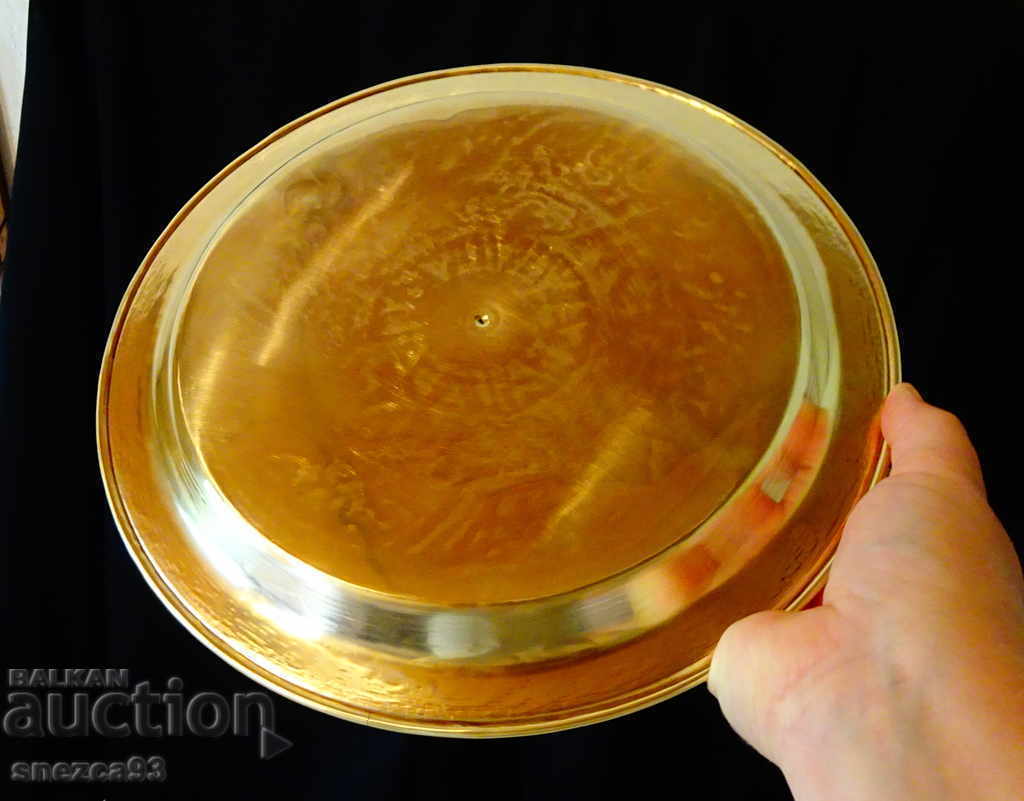 Auction Antique bronze tray 26 cm Auction Antique bronze tray 26 cm