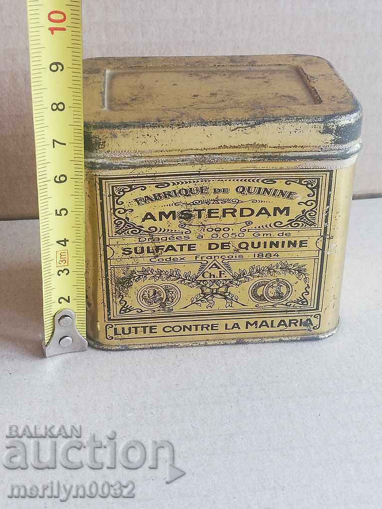 Old Dutch medicine box for quinine against malaria with price 59.00 BGN | € 30.17