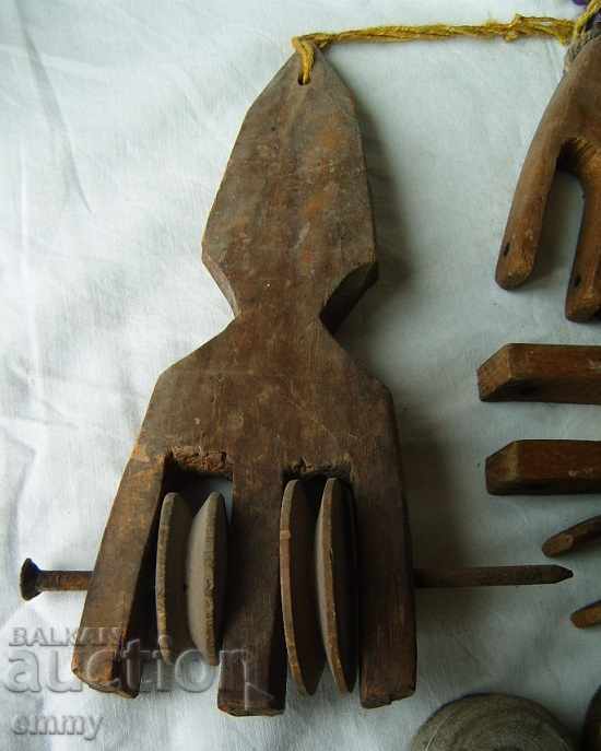 Auction Parts of authentic wooden rolls for loom weaving Auction Parts of authentic wooden rolls for loom weaving