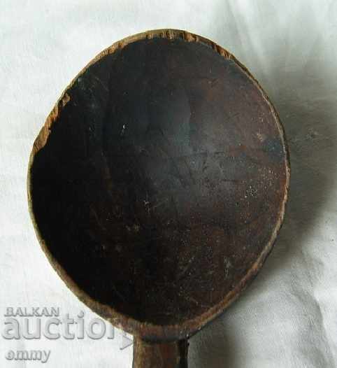 Delivery of Old authentic wooden spoon ladle 31 cm Delivery of Old authentic wooden spoon ladle 31 cm