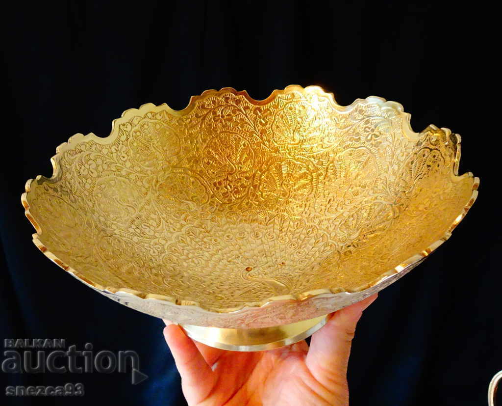 Bronze fruit bowl, salad bowl with peacocks, 780 gr Bronze fruit bowl, salad bowl with peacocks, 780 gr