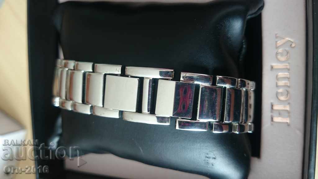 Clock Henley - 5 Clock Henley - 5