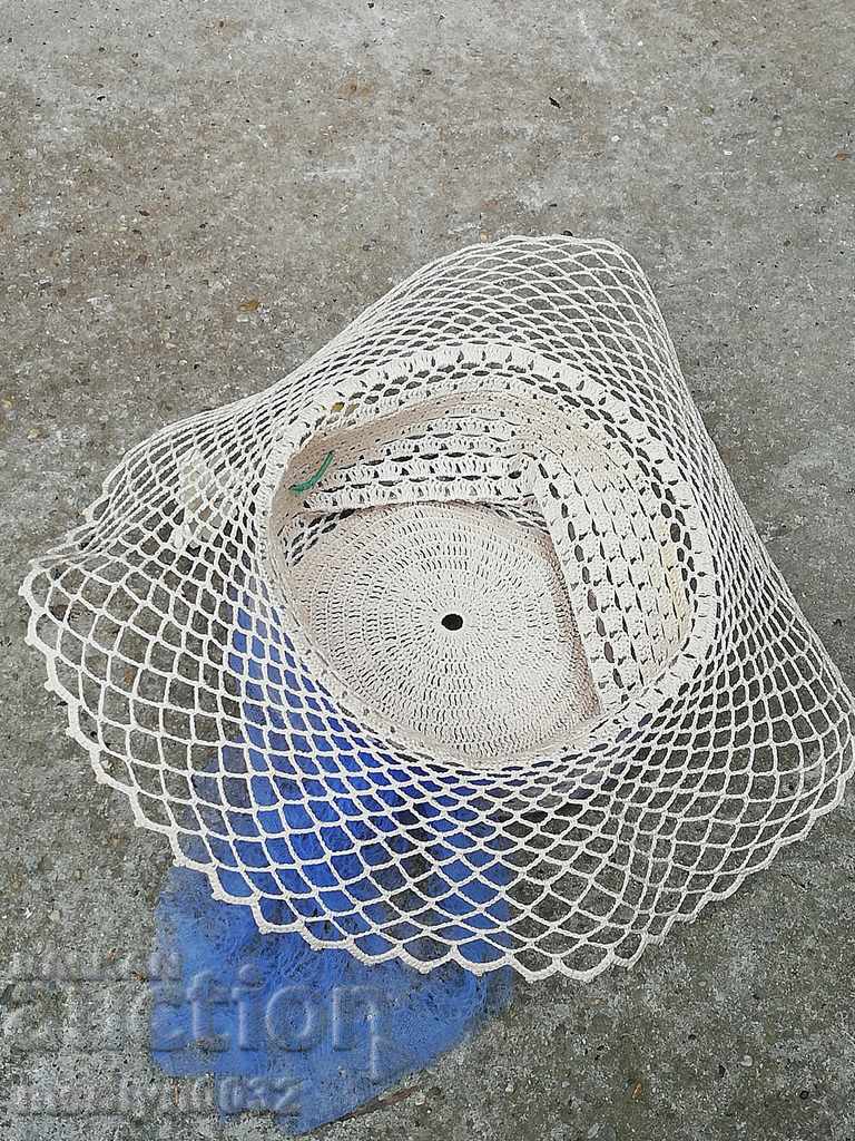 Livrarea Pălăria doamnelor înfipte o bomba de mei Livrarea Pălăria doamnelor înfipte o bomba de mei