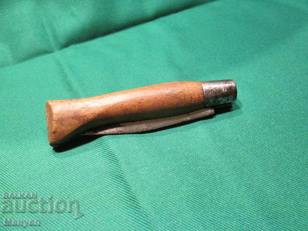 Sell an old knife.RRRRRRRRRRRR - 6 Sell an old knife.RRRRRRRRRRRR - 6