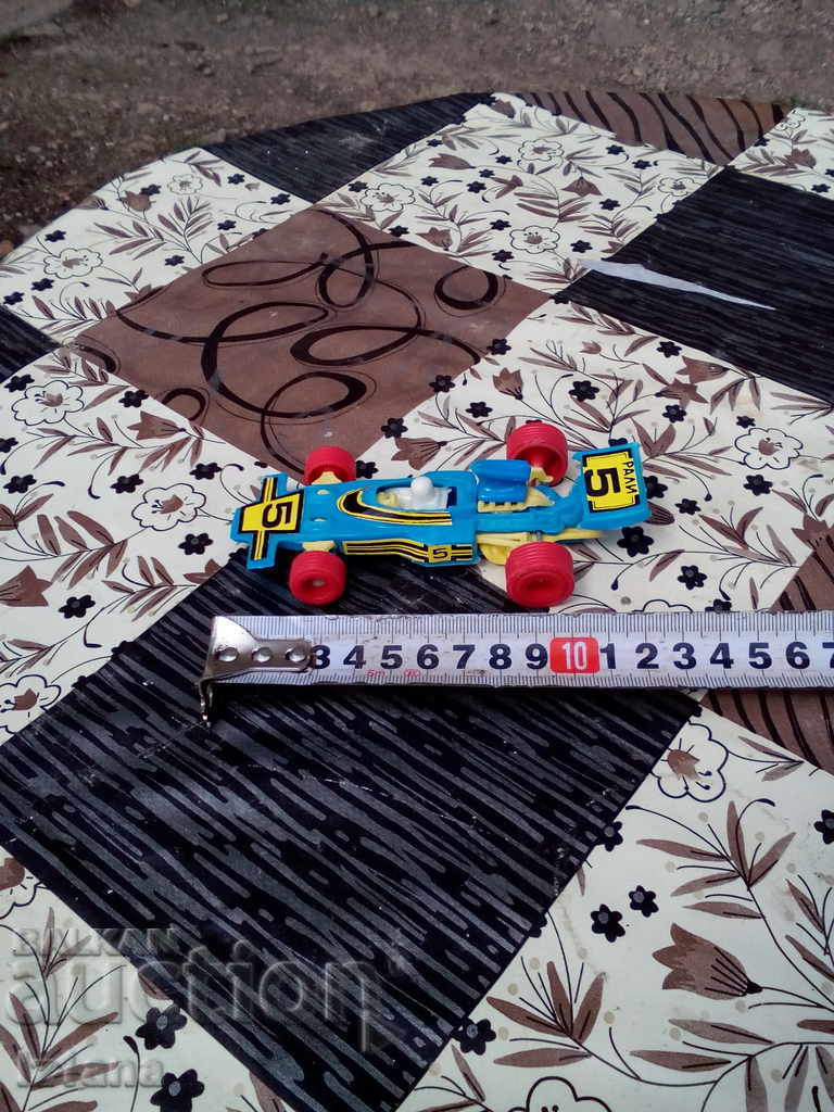 Auction An old cart, a toy Auction An old cart, a toy