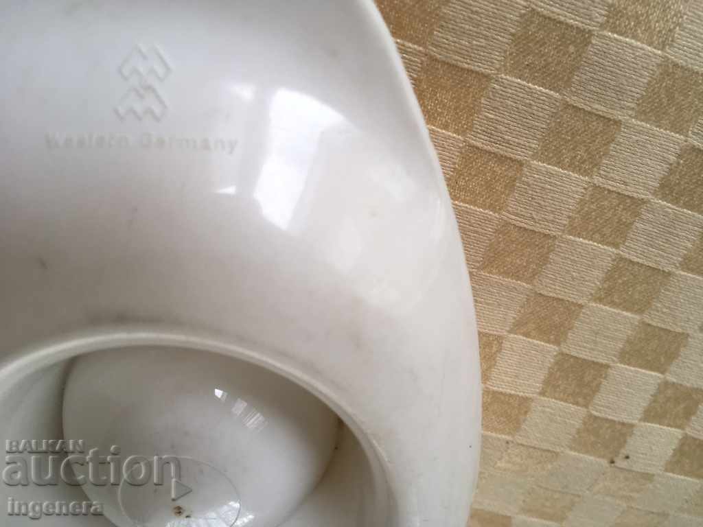 ПОСТАВКА ЗА ЯЙЦЕ-ГЕРМАНИЯ с цена 3.00 лв. | € 1.53 ПОСТАВКА ЗА ЯЙЦЕ-ГЕРМАНИЯ с цена 3.00 лв. | € 1.53