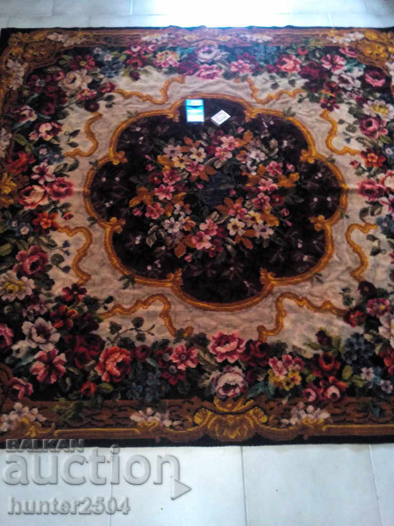 Покривка, ПАНО-155х150 см-вълнен плюш,фъкано?