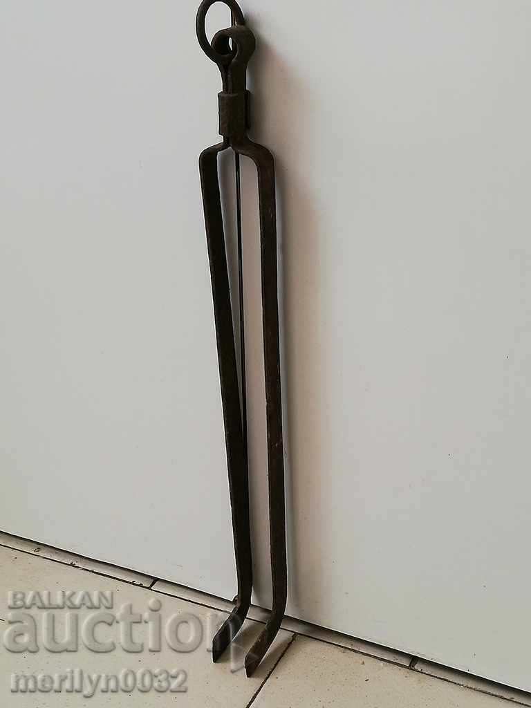 Auction Old dilaf, mash, wrought iron for a furnace Auction Old dilaf, mash, wrought iron for a furnace