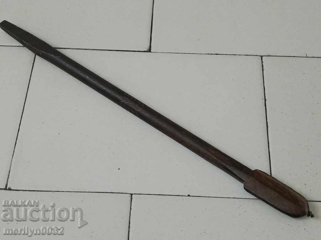 An old bitch, a screwdriver, a wrought iron - 5 An old bitch, a screwdriver, a wrought iron - 5