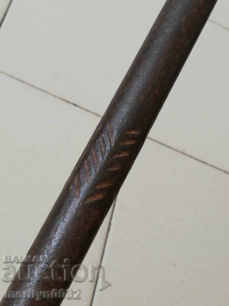 An old bitch, a screwdriver, a wrought iron - 7 An old bitch, a screwdriver, a wrought iron - 7