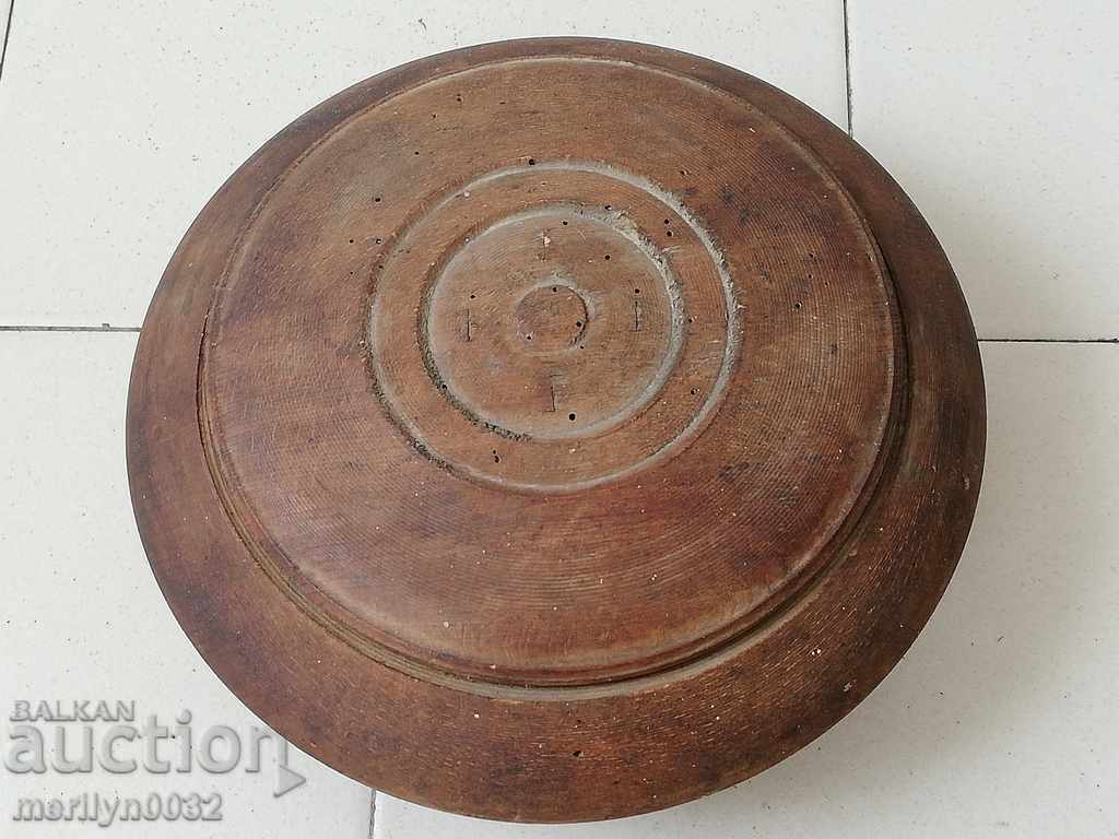 Παλιά ξύλινα μπολ, Saha ξύλινο μπολ με καπάκι, ξύλινα με τιμή 69.00 BGN | € 35.28