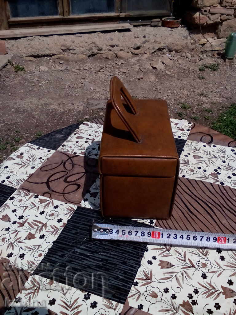 Delivery of Old Lady's Bag Delivery of Old Lady's Bag