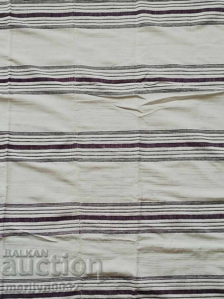 Vintage hand woven bed sheet with lace border - 6