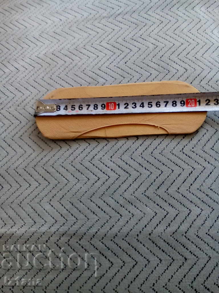 Delivery of Old ladies' slippers Delivery of Old ladies' slippers