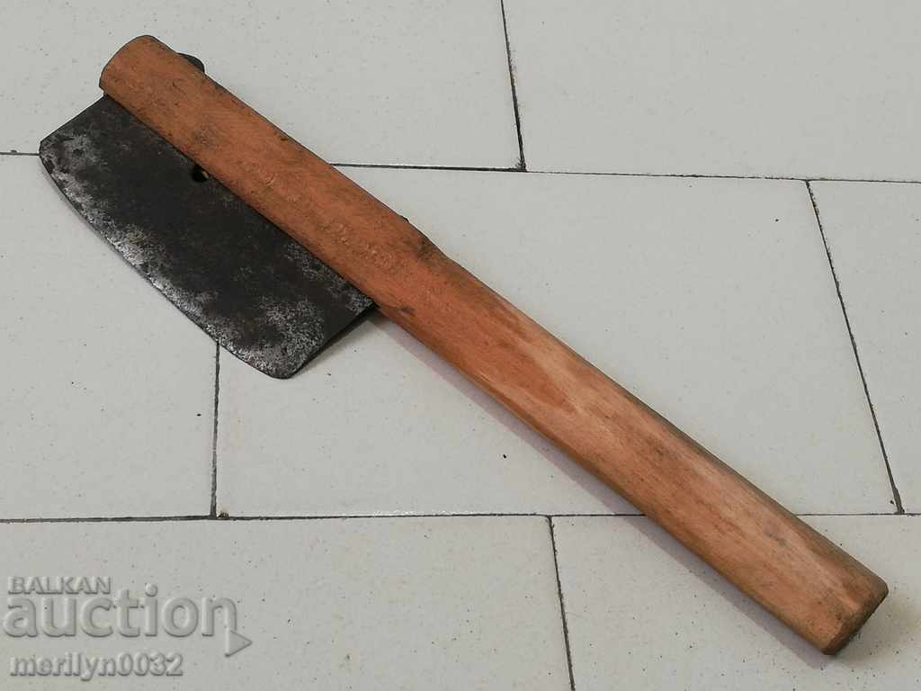 Auction Old ax, curve topper satin hat punch Auction Old ax, curve topper satin hat punch