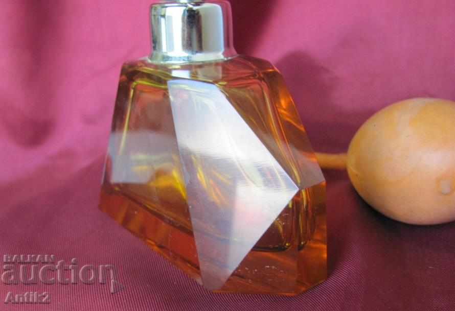 The 30 Art Deco Amber Crystal Glass Perfume Bottle - 5 The 30 Art Deco Amber Crystal Glass Perfume Bottle - 5
