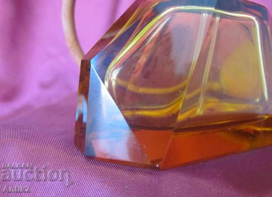 The 30 Art Deco Amber Crystal Glass Perfume Bottle - 6 The 30 Art Deco Amber Crystal Glass Perfume Bottle - 6