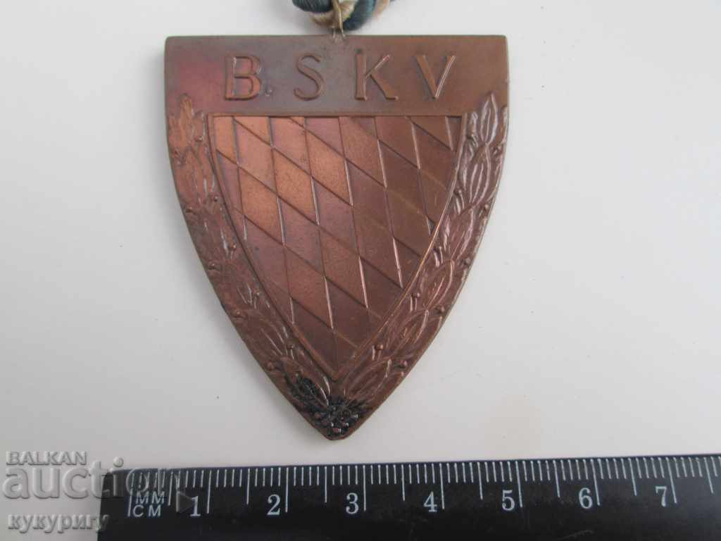 Lot of 2 sports medals Bowling Germany 1987г. with price 10.00 BGN | € 5.11 Lot of 2 sports medals Bowling Germany 1987г. with price 10.00 BGN | € 5.11