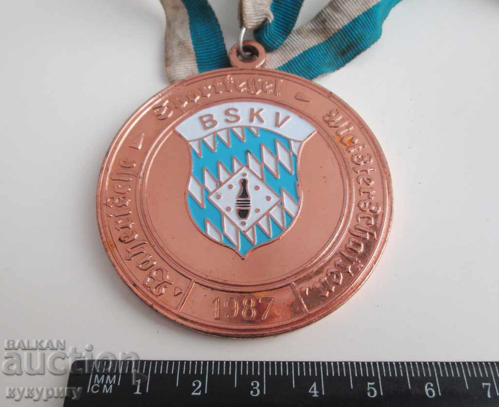 Auction Lot of 2 sports medals Bowling Germany 1987г. Auction Lot of 2 sports medals Bowling Germany 1987г.
