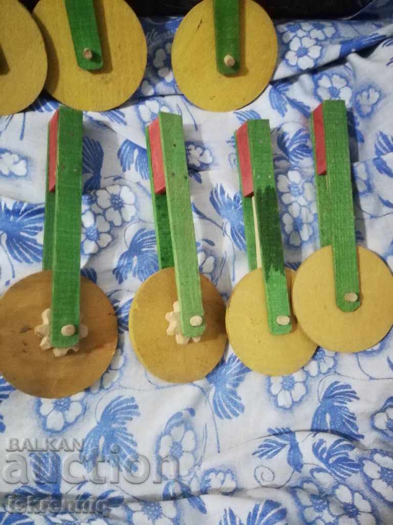 Auction Old Wooden Toys Wheels Auction Old Wooden Toys Wheels