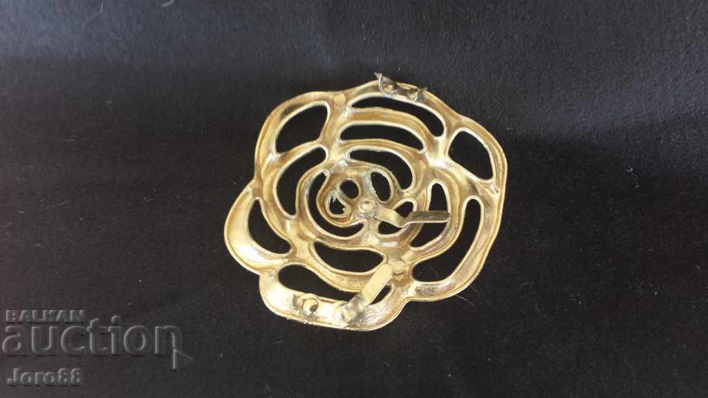 Old cockade brooch with gold plating? application - 6 Old cockade brooch with gold plating? application - 6