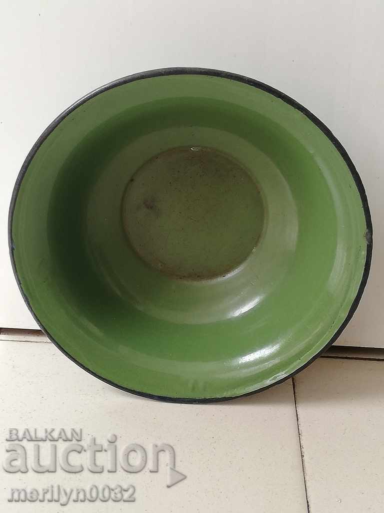 Enameled bowl, enamel bowl, basin, basin with price 29.00 BGN | € 14.83 Enameled bowl, enamel bowl, basin, basin with price 29.00 BGN | € 14.83