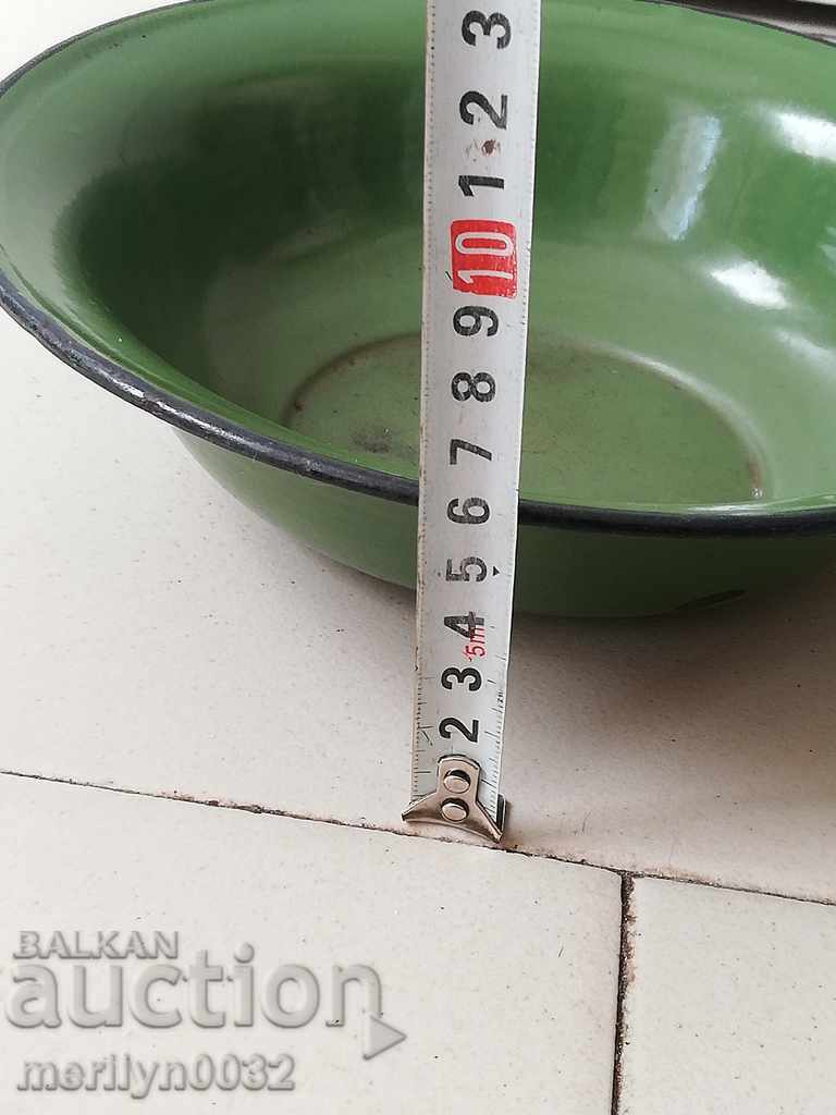 Enameled bowl, enamel bowl, basin, basin with price 29.00 BGN | € 14.83 Enameled bowl, enamel bowl, basin, basin with price 29.00 BGN | € 14.83