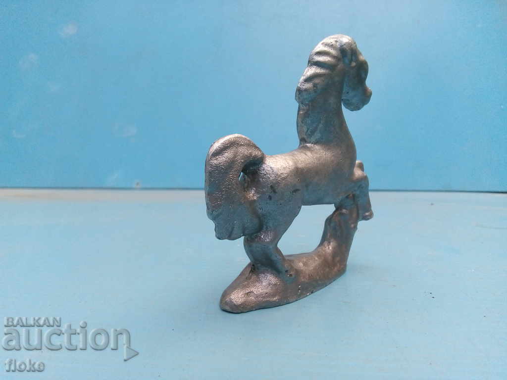 Auction Statuette-old-horse Auction Statuette-old-horse