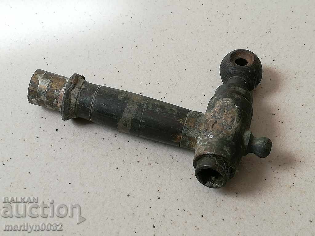 Δημοπρασία Παλιά κλειστή βαλβίδα καταιωνιστήρων από πίδακα χαλκού