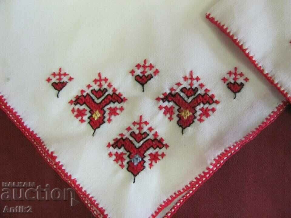 Δημοπρασία Παλιές γυναικείες πετσέτες ραμμένες στο χέρι 2 κομμάτια μετάξι