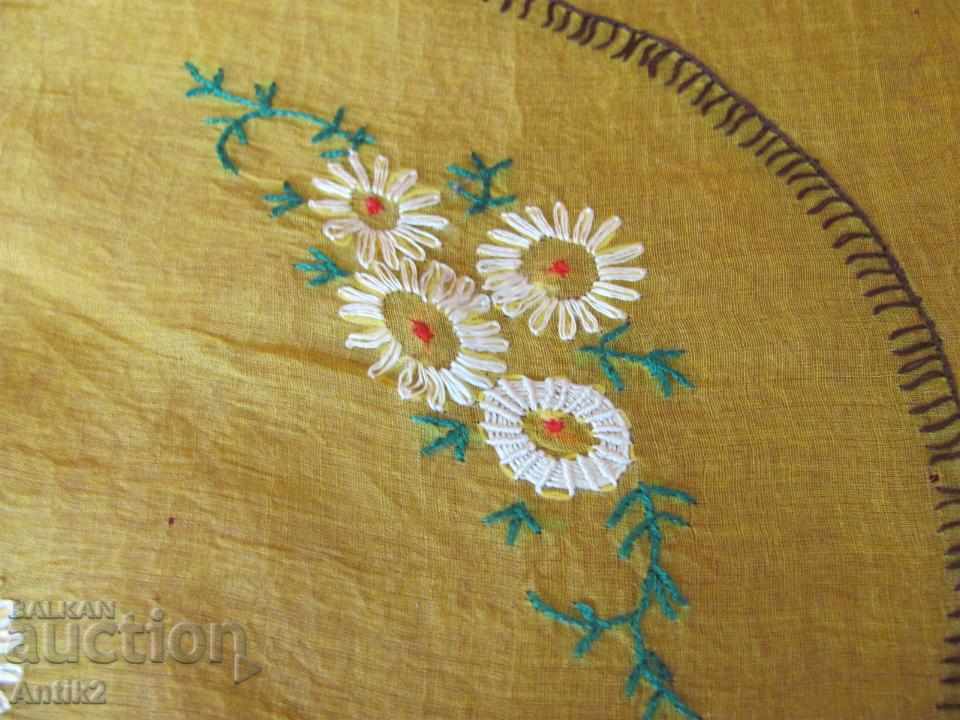 Delivery of Hand Cushioned Towel and Pillow Motifs Delivery of Hand Cushioned Towel and Pillow Motifs