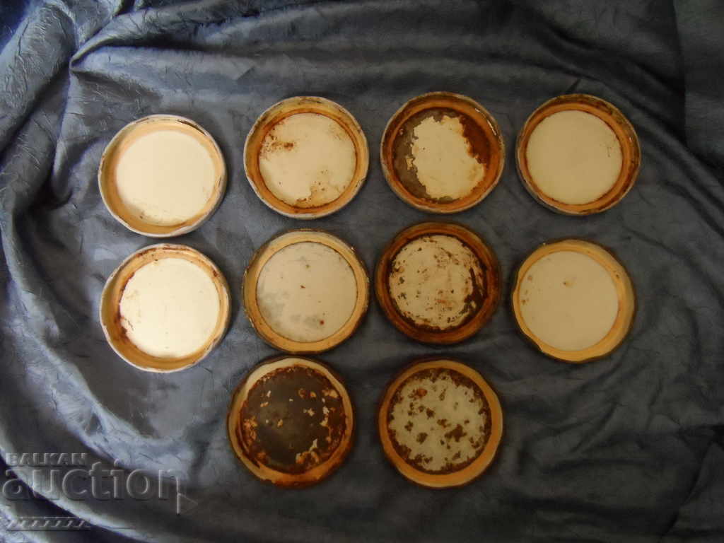 old caps with price 5.00 BGN | € 2.56 old caps with price 5.00 BGN | € 2.56