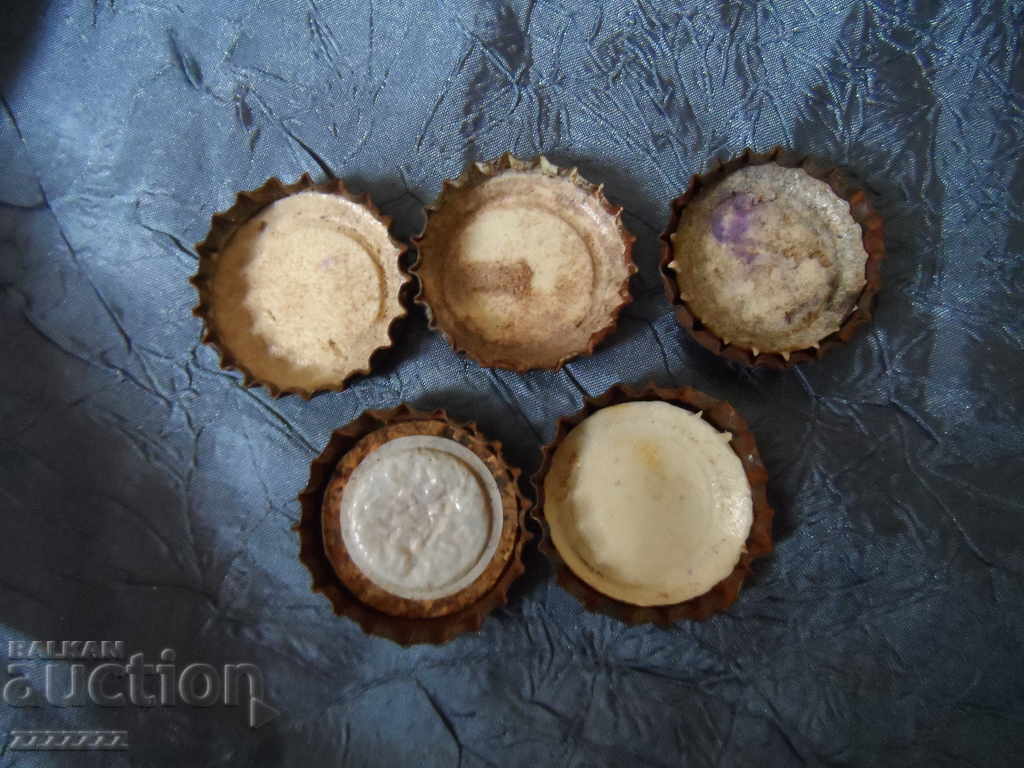 old beer caps with price 10.00 BGN | € 5.11