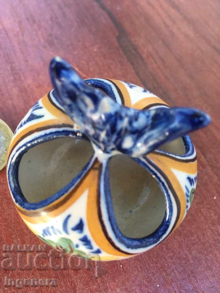 Delivery of SOUVENIR PORCELON Delivery of SOUVENIR PORCELON