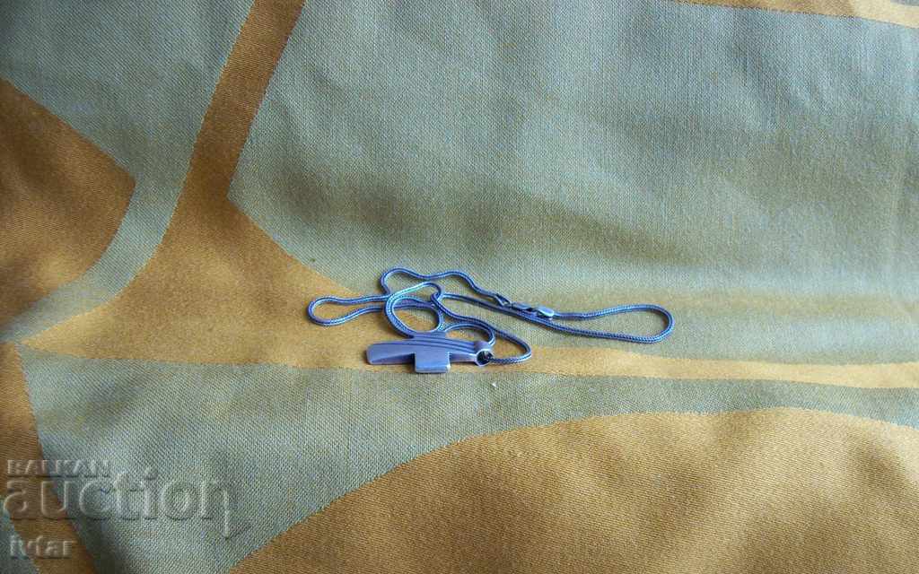 Δημοπρασία Ασημένιος σταυρός με αλυσίδα - 1