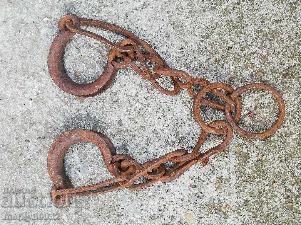 Delivery of Old hand-forged buckles, chains, shackles, shackles Delivery of Old hand-forged buckles, chains, shackles, shackles