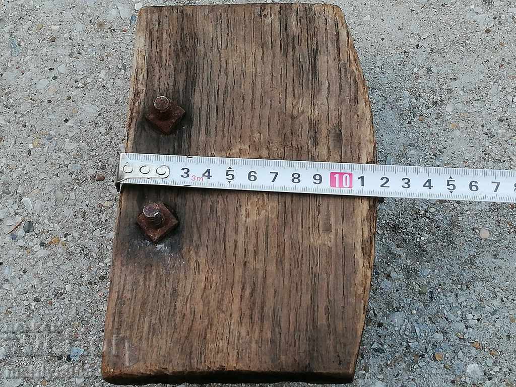 Delivery of Old saw tree saw log primitive Delivery of Old saw tree saw log primitive