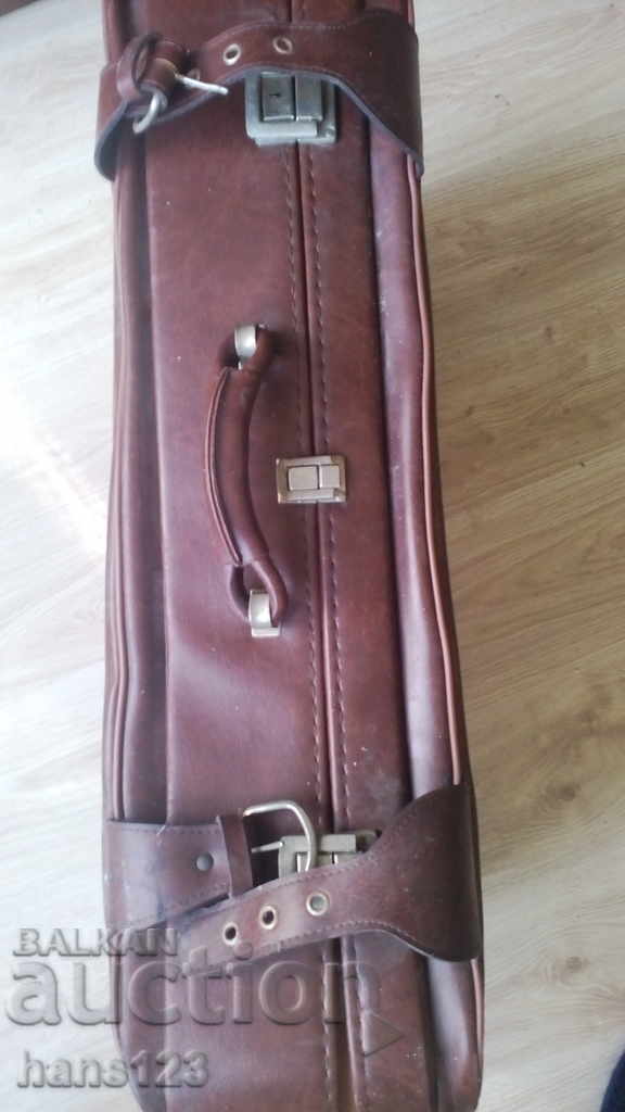 Vintage retro leather suitcase great with price 40.00 BGN | € 20.45 Vintage retro leather suitcase great with price 40.00 BGN | € 20.45