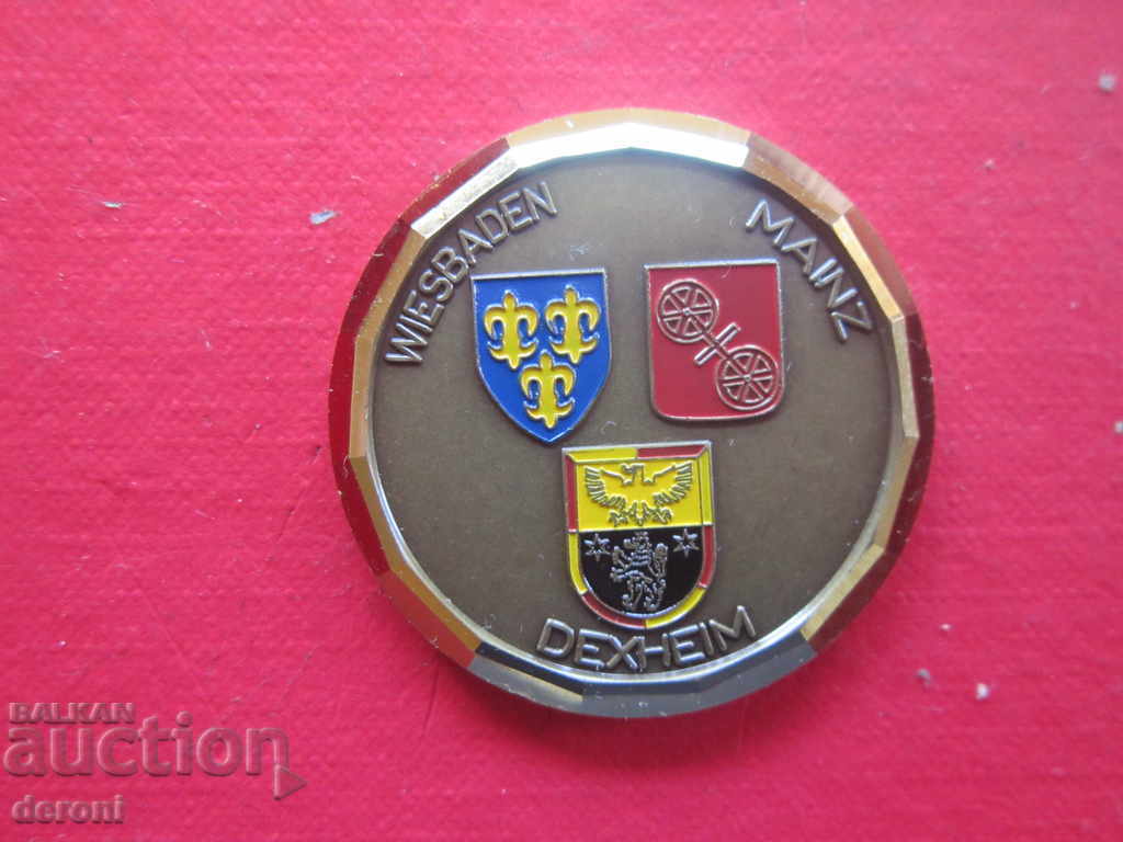 Доставка на Немски военен медал знак монета Доставка на Немски военен медал знак монета