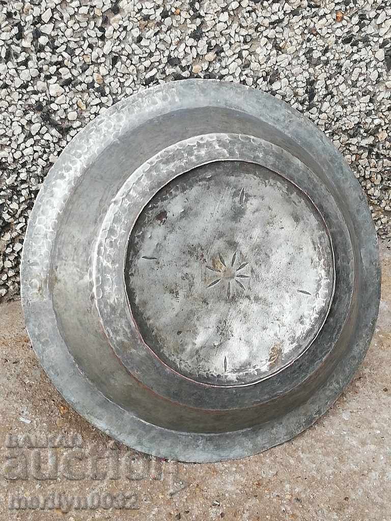 Old copper sahan, baker, bowl, plate, tass with price 43.00 BGN | € 21.99 Old copper sahan, baker, bowl, plate, tass with price 43.00 BGN | € 21.99