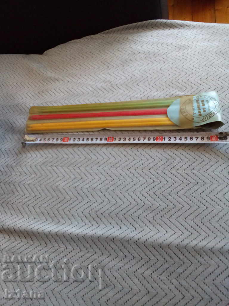 Delivery of Old knitting needles Delivery of Old knitting needles