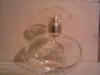 Bottle of perfume 1