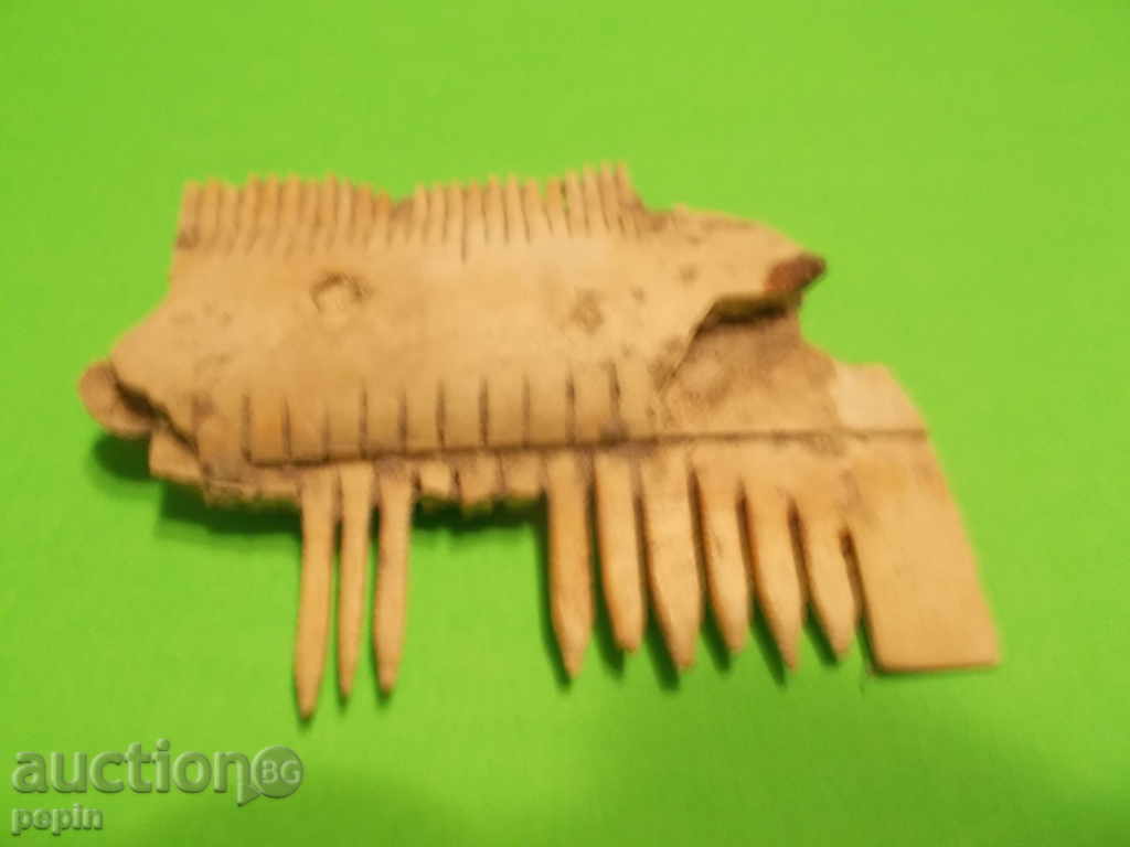 Pieptene din os, foarte vechi Pieptene din os, foarte vechi