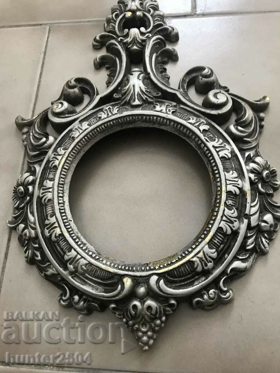 Delivery of Mirror or photo frame -33/20 cm metal