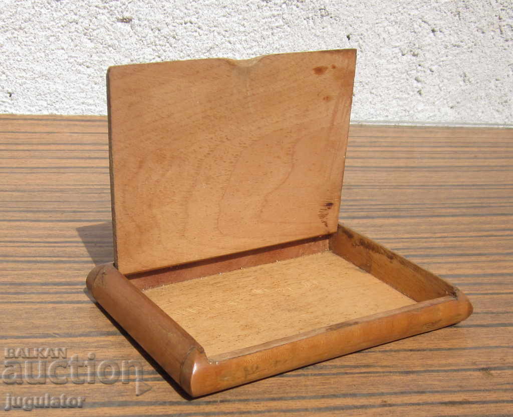 old vintage Macedonian wooden snuff box Skopje Macedonia - 6 old vintage Macedonian wooden snuff box Skopje Macedonia - 6