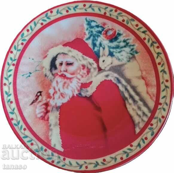 Delivery of 4 Italian Christmas porcelain plates Delivery of 4 Italian Christmas porcelain plates