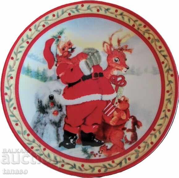 4 Italian Christmas porcelain plates - 5 4 Italian Christmas porcelain plates - 5