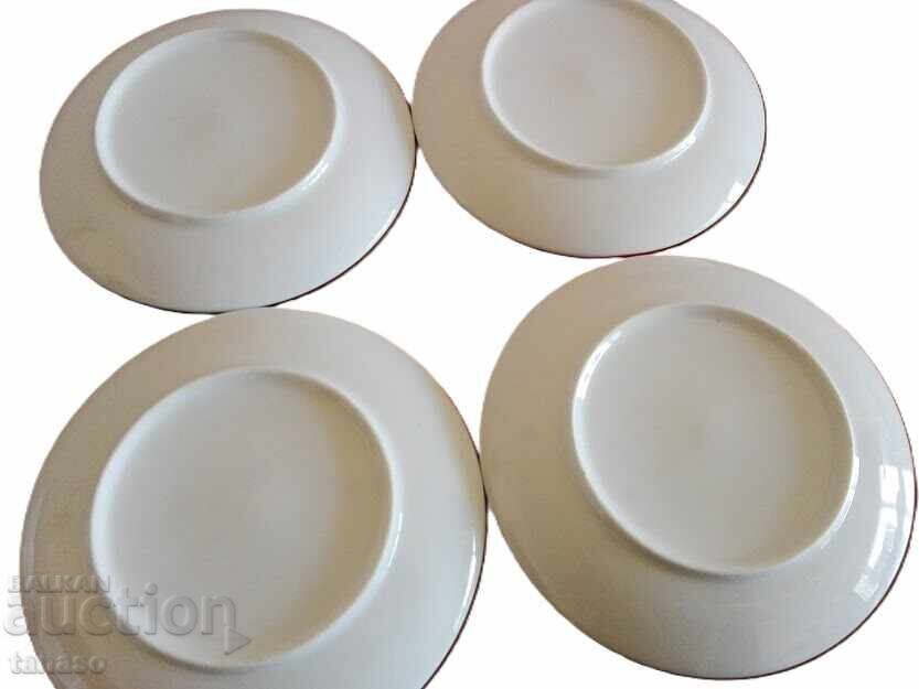 4 Italian Christmas porcelain plates - 7 4 Italian Christmas porcelain plates - 7