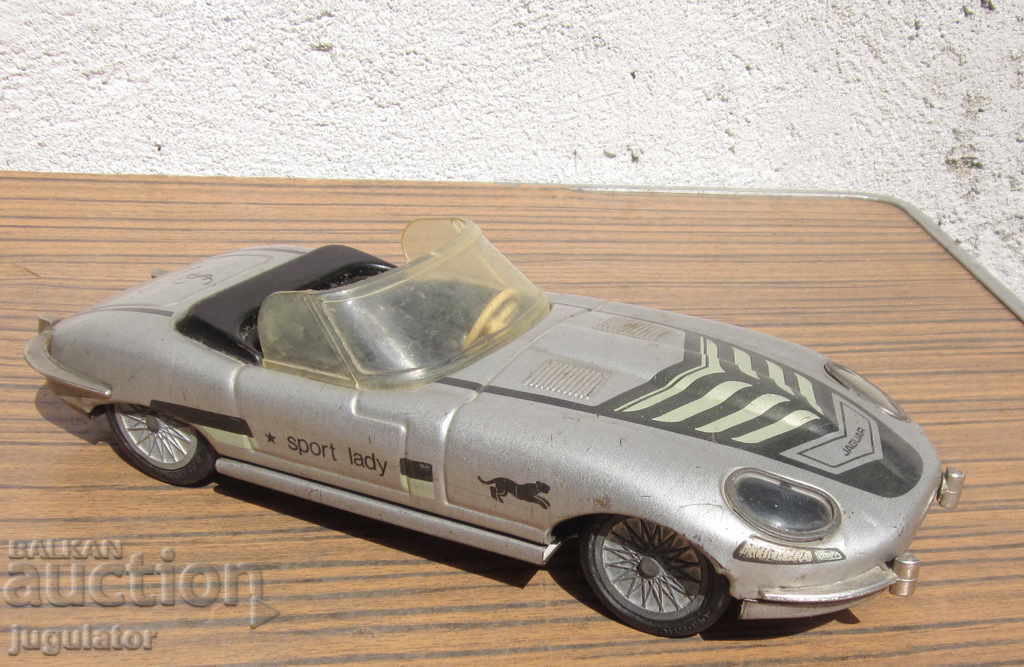 Auction old Hungarian mechanical metal toy cart JAGUAR Auction old Hungarian mechanical metal toy cart JAGUAR