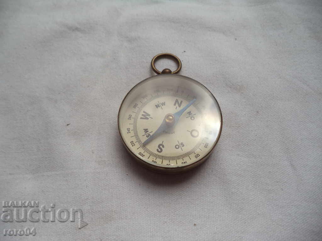 ΑΣΤΕΡΗ ΓΕΡΜΑΝΙΚΗ ΣΥΣΚΕΥΗ - ΠΡΑΓΜΑΤΙΚΗ με τιμή 22.50 BGN | € 11.50